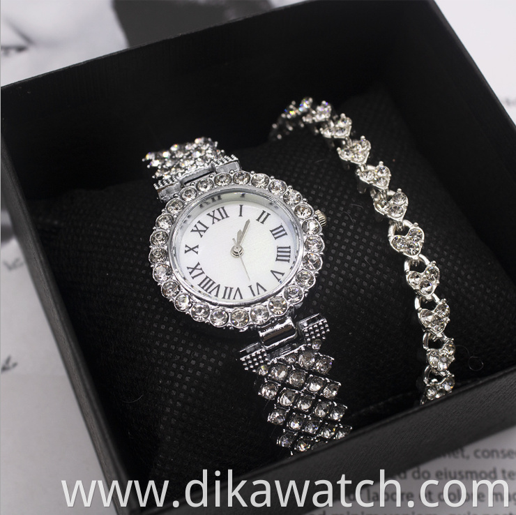 Fashion Set Women Watches Luxury Rhinestone Ladies Quartz Wrist Watch Bracelet Set